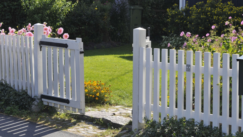 Picket Fence Gate
